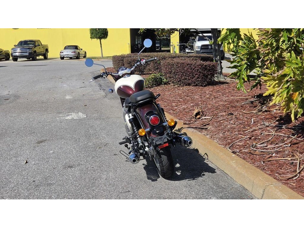 2026 Royal Enfield Classic 650 Vallam Red