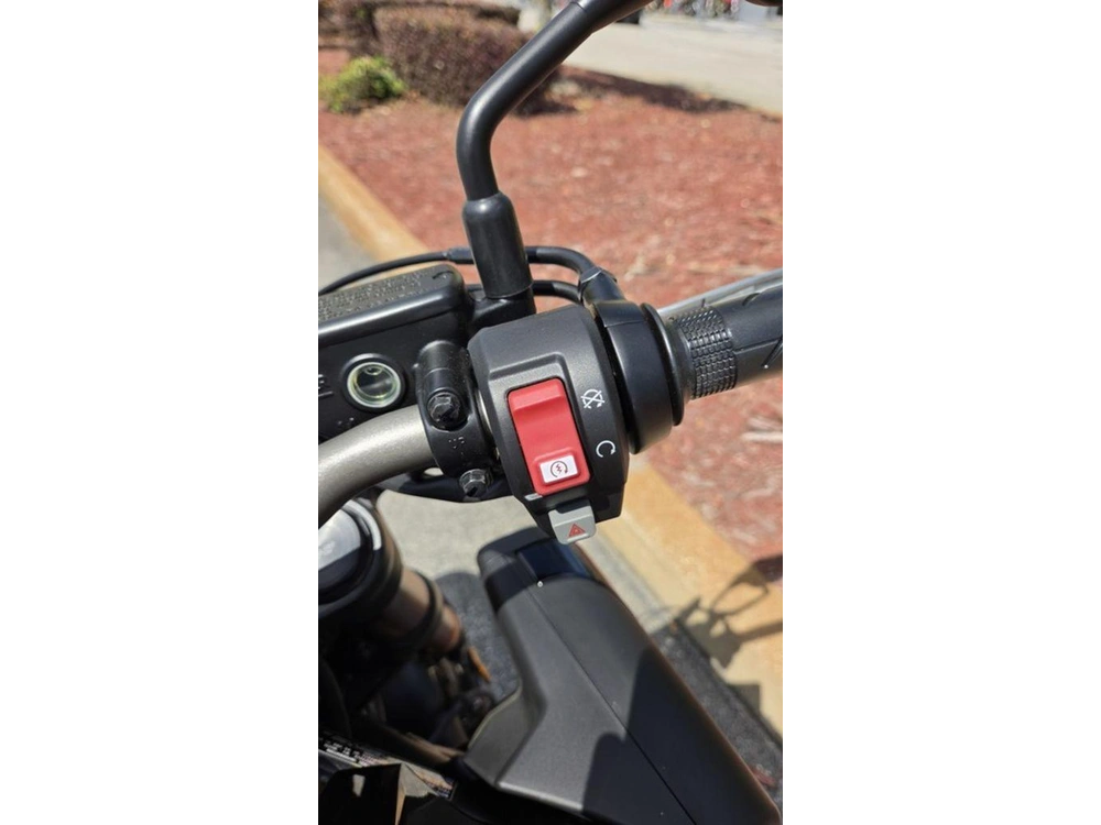 2026 Honda Cb650r E-clutch