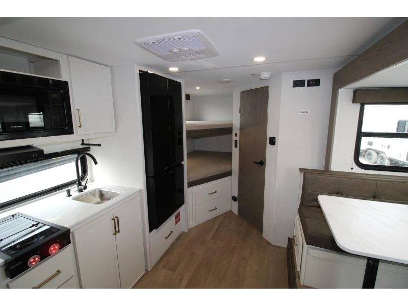 Grand Design Transcend 161bh 2026