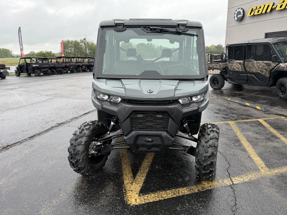 2027 Can-am Defender Max Dps Cab Hd10