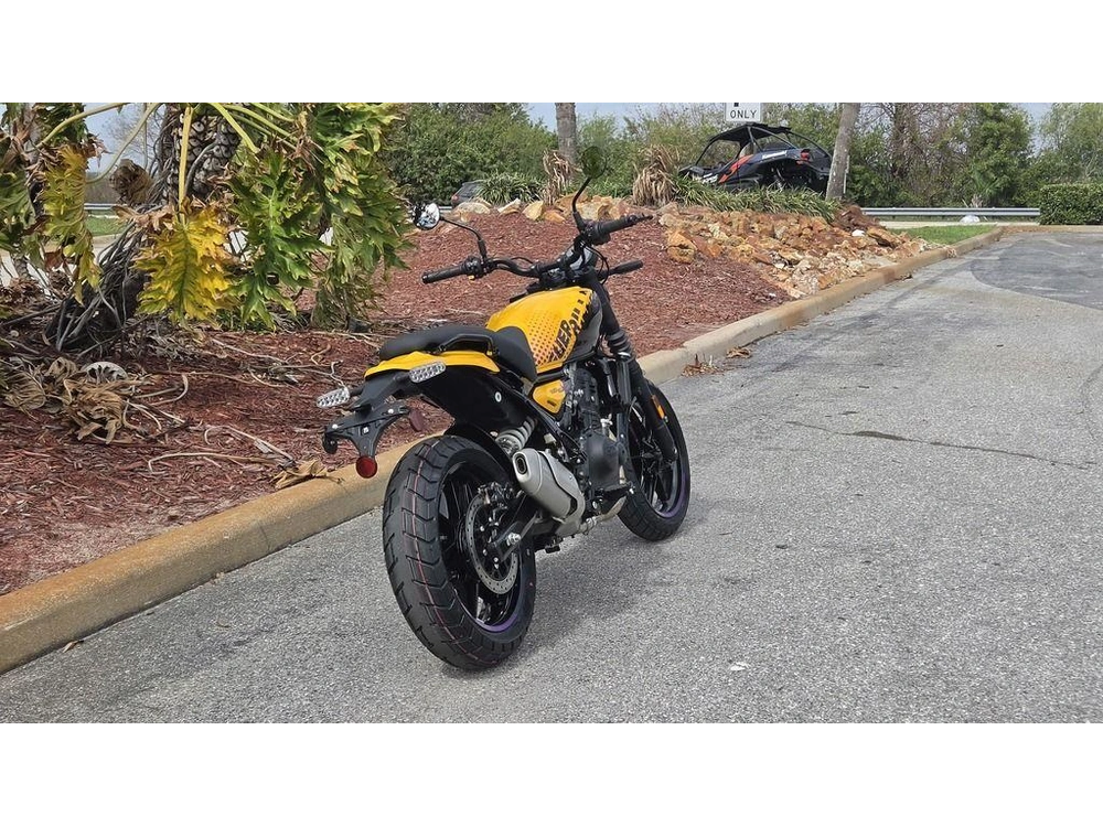 2026 Royal Enfield Guerrilla 450 Playa Black