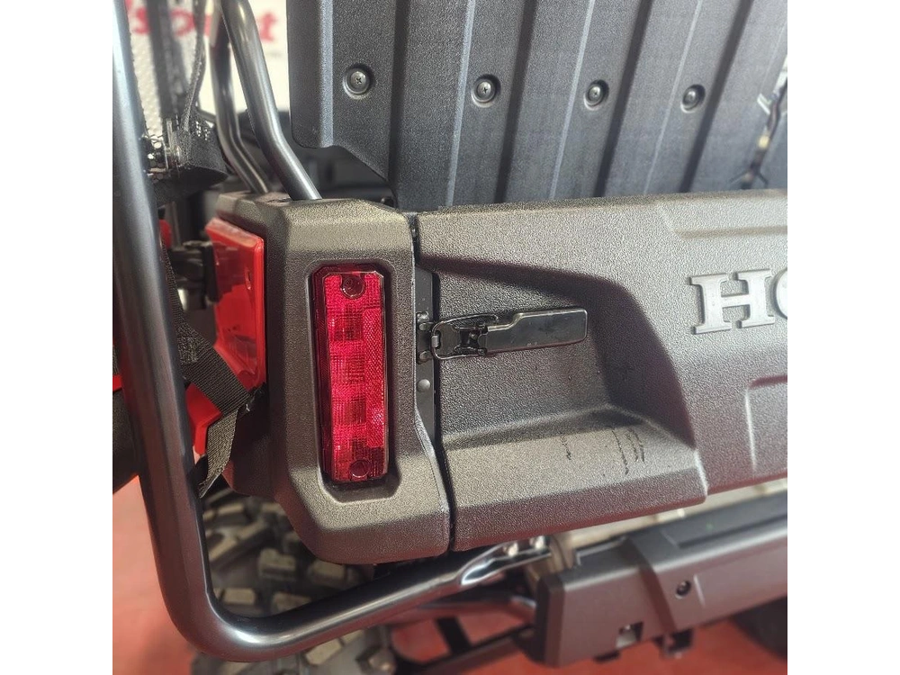 2026 Honda Pioneer 1000 5p Deluxe