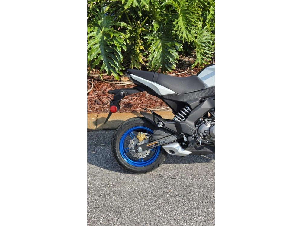 2026 Kawasaki Z125 Pro