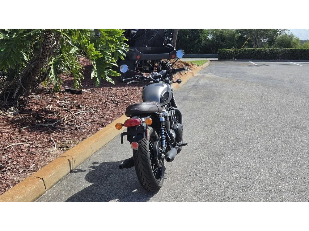 2026 Triumph Bonneville T120 Black Matt Silver Ice