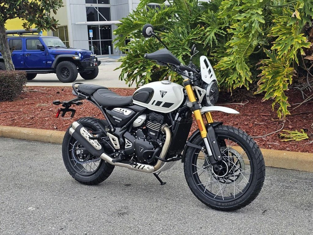 2026 Triumph Scrambler 400 Xc Vanilla White