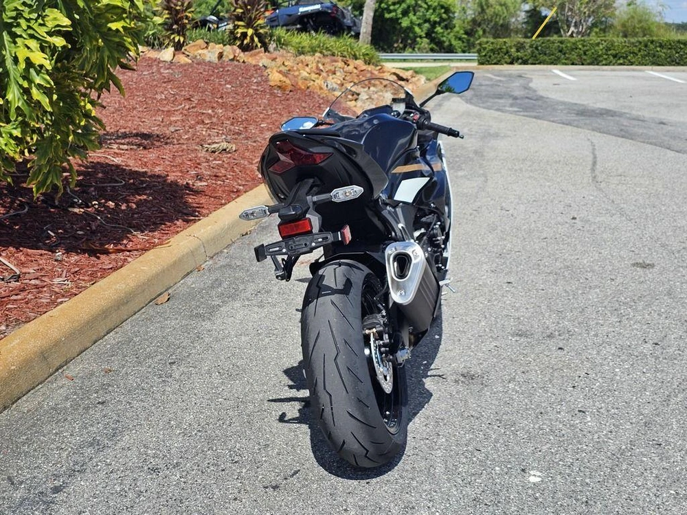 2026 Kawasaki Ninja® Zx™-6r Abs