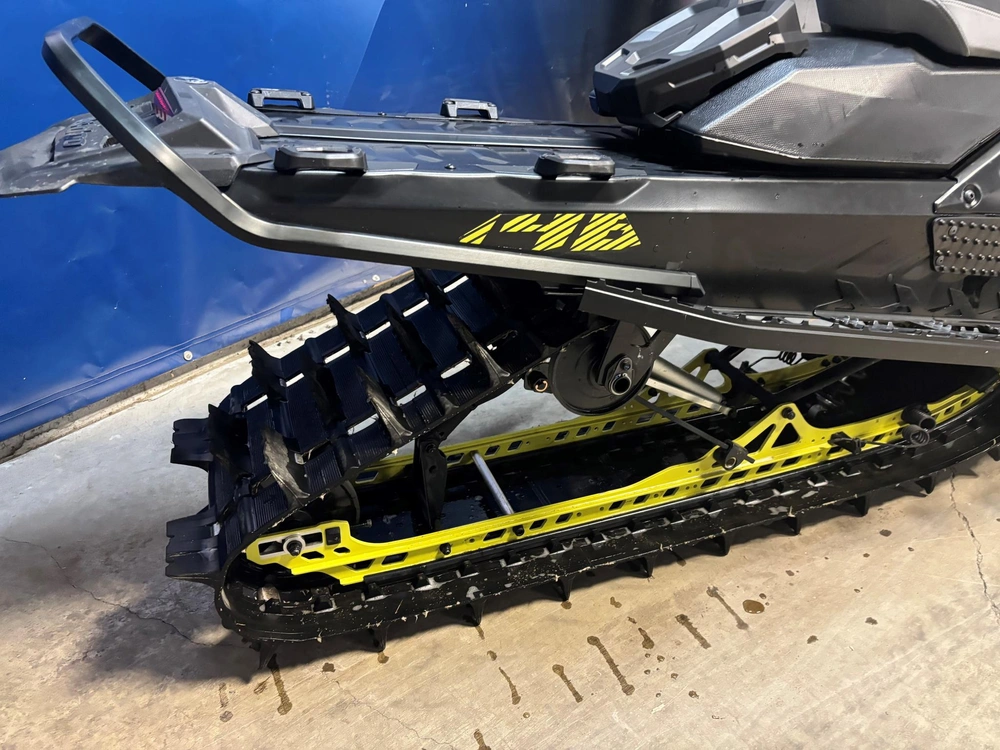Ski-doo Summit Adrénaline Edge 850 E-tec 2026
