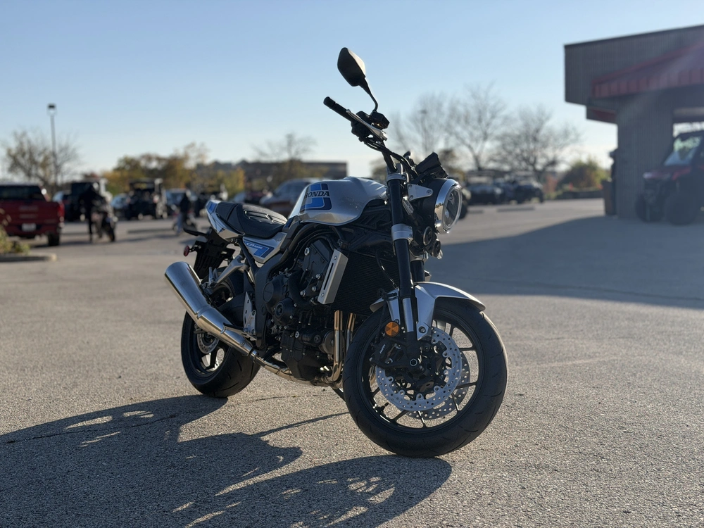 2026 Honda Cb1000f