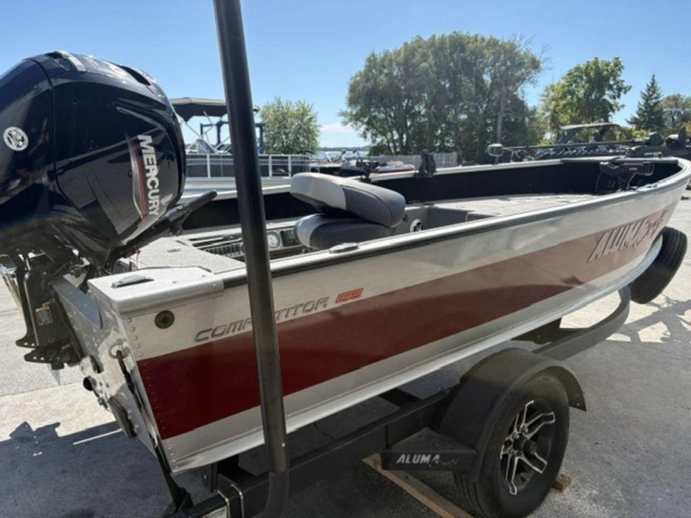 2022 Alumacraft Competitor 185 Tiller