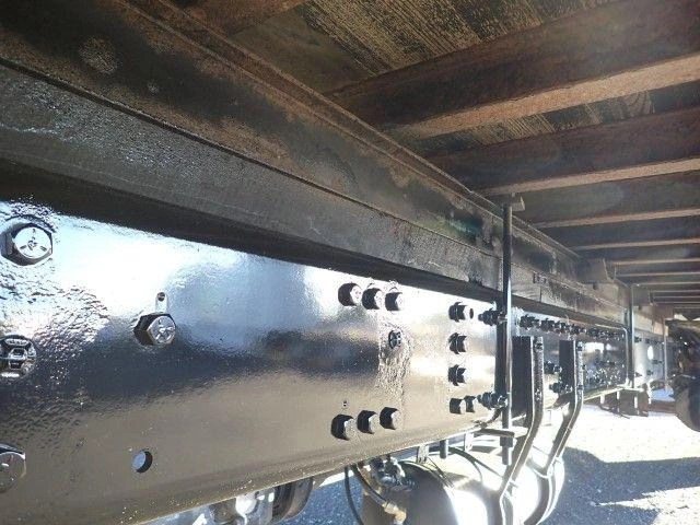 2016 Freightliner M2106