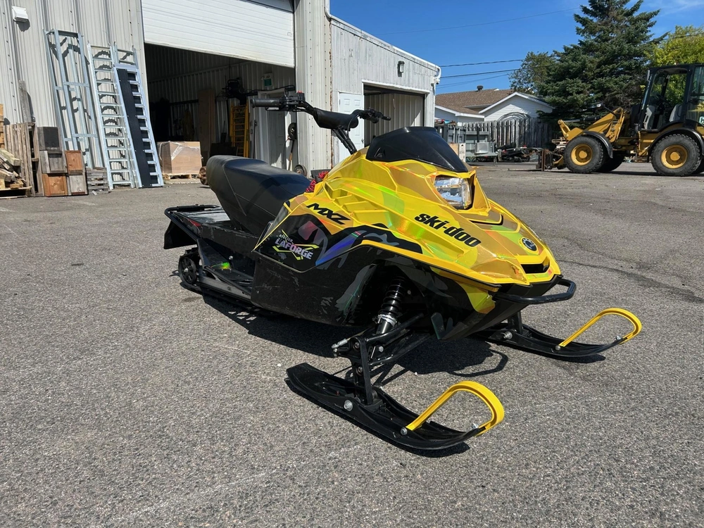 Ski-doo Mini Z200 2025