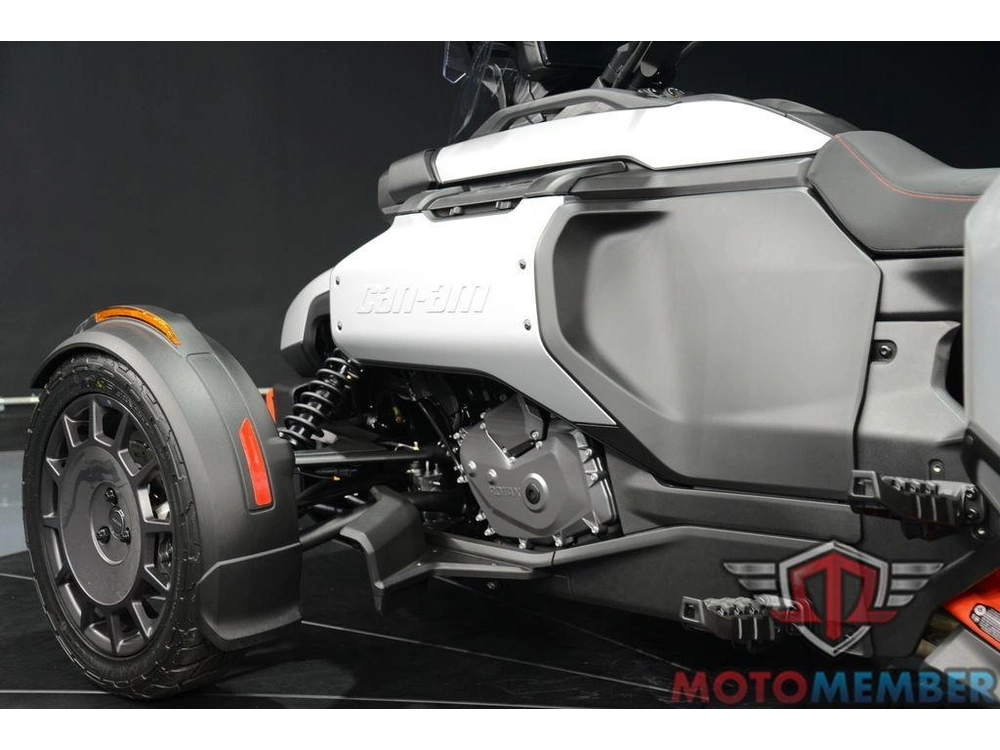 2025 Can-am Canyon Xt