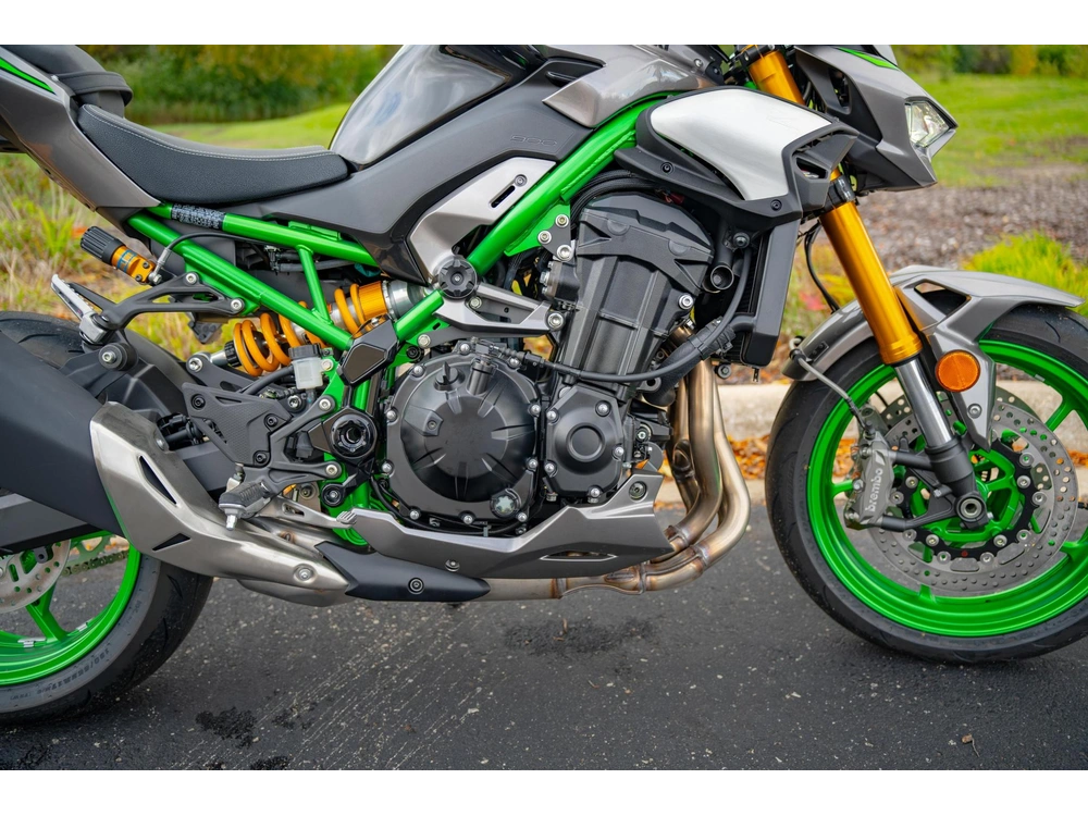 2025 Kawasaki Z900 Se Abs