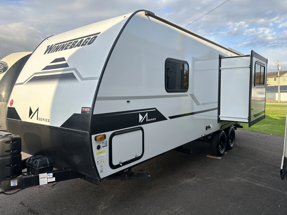 2025 Winnebago 2326rk