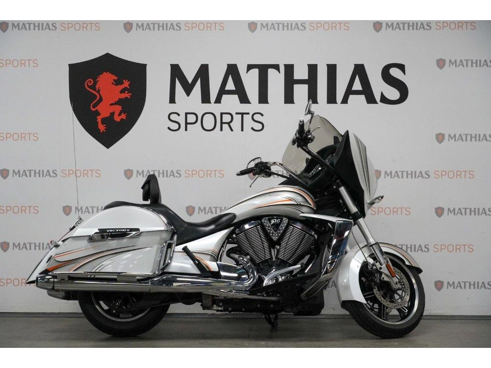 Victory Motorcycles Cross Country 2013