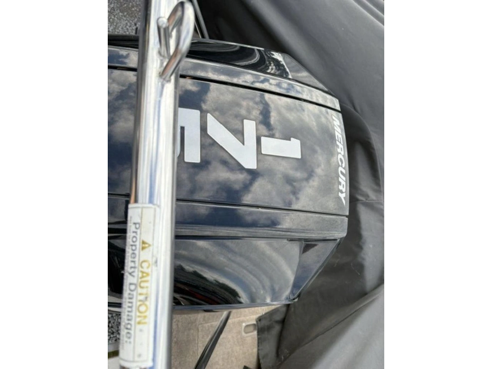 2011 Legend Boats 20 Xcalibur