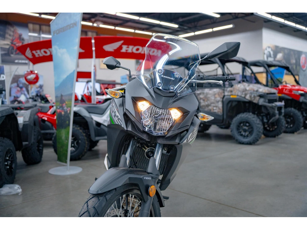 2025 Kawasaki Versys®-x 300 Abs