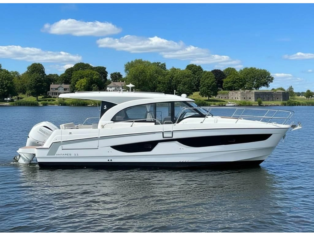 2022 Beneteau Antares 11