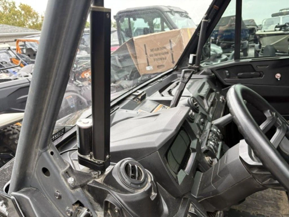 2023 Can-am Defender Max Lone Star Cab Hd10