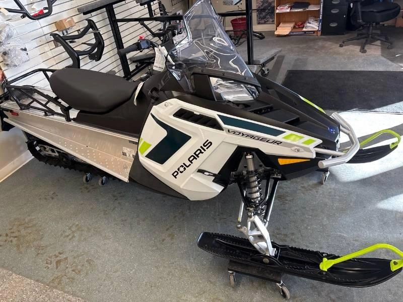 2025 Polaris 550 Voyageur 144 Es