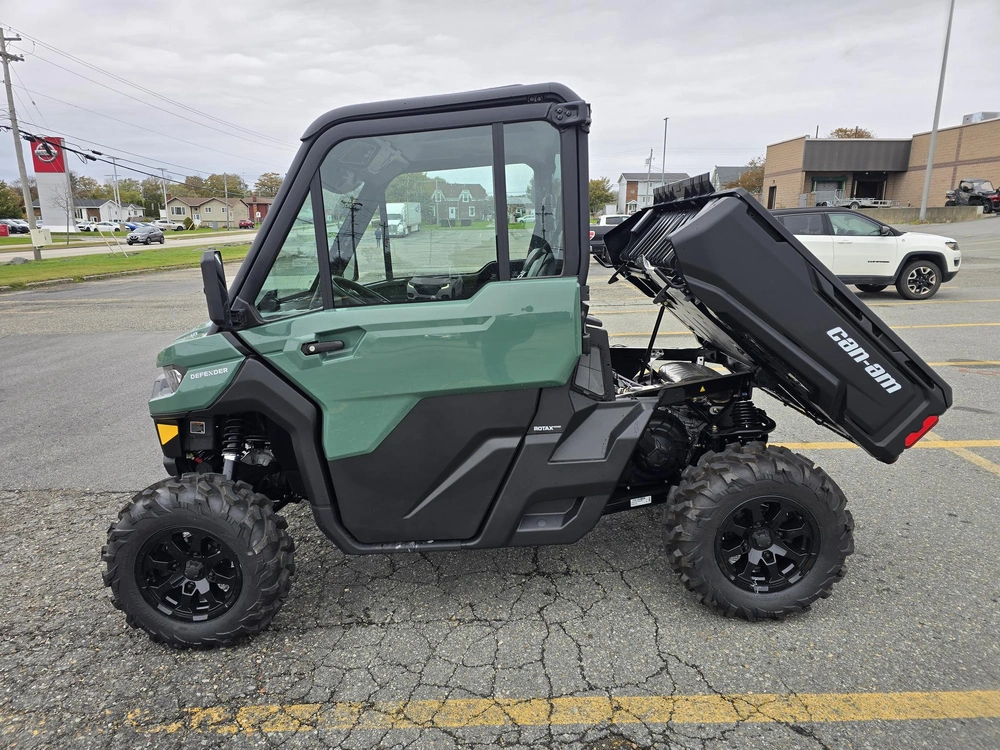 2026 Brp Defender Cab Hd10
