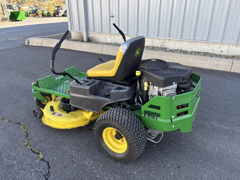 2013 John Deere Z235