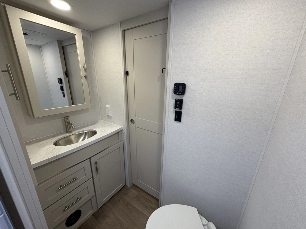 2027 Alliance Rv Avenue 25rl