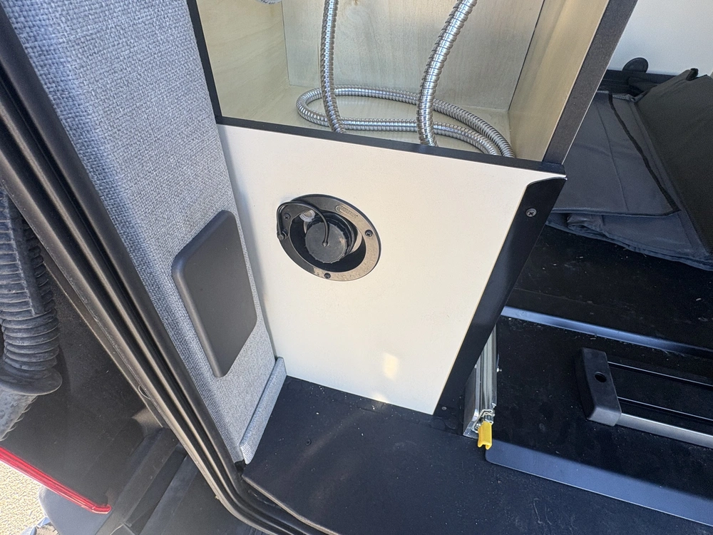 2021 Ford Transit Pura Vida