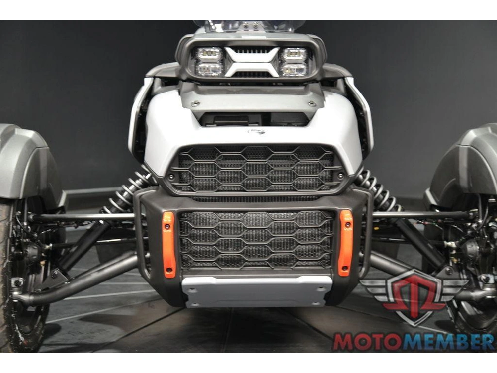 2025 Can-am Canyon Xt