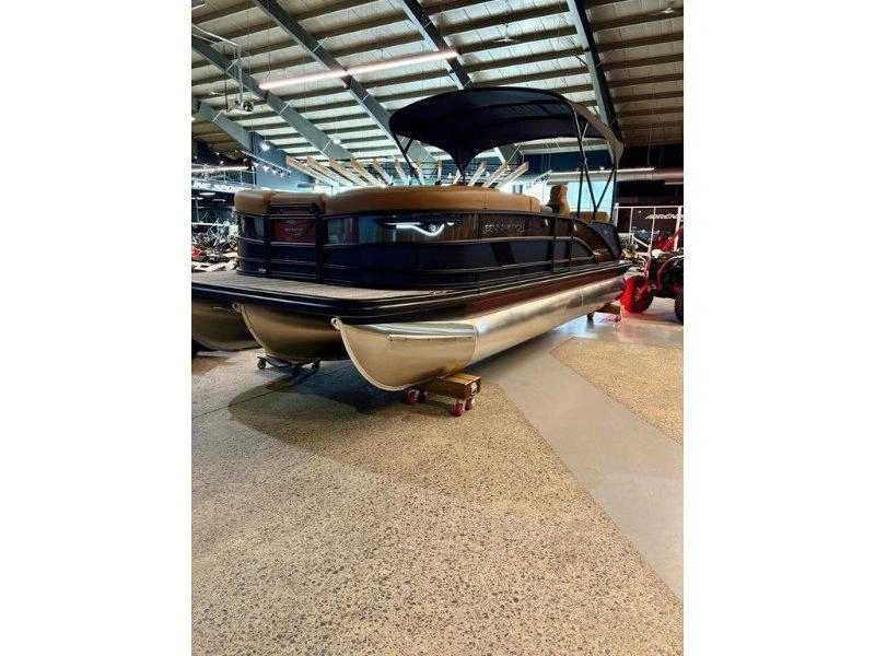 Bennington Marine M24 Serie Luxe 2026