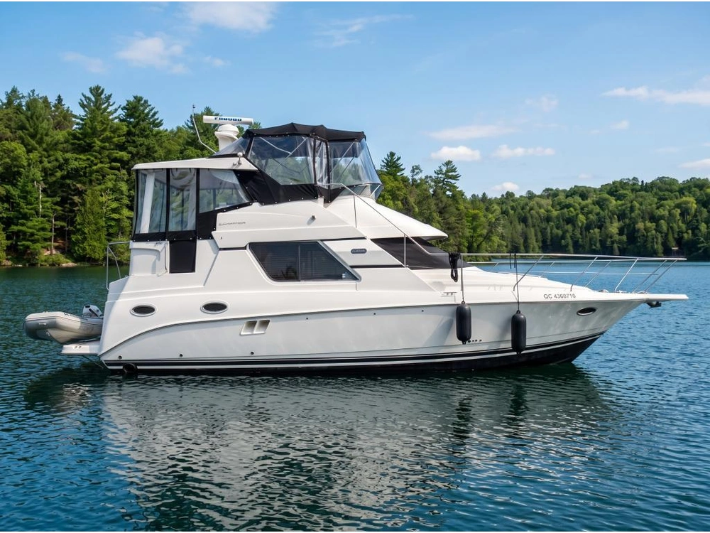 2002 Silverton 352
