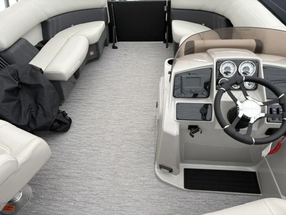 2027 Sylvan Mirage 8520 Lz