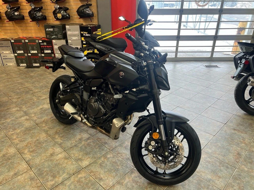 Yamaha Mt-07 2025