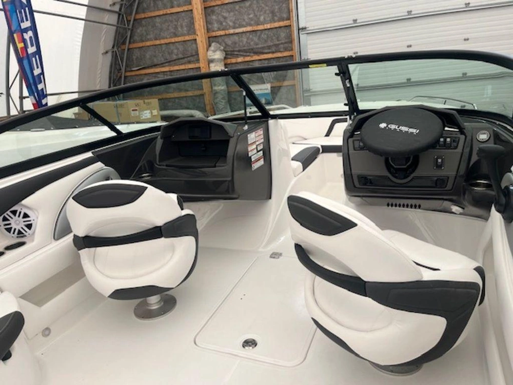 2025 Monterey Boats 224fs