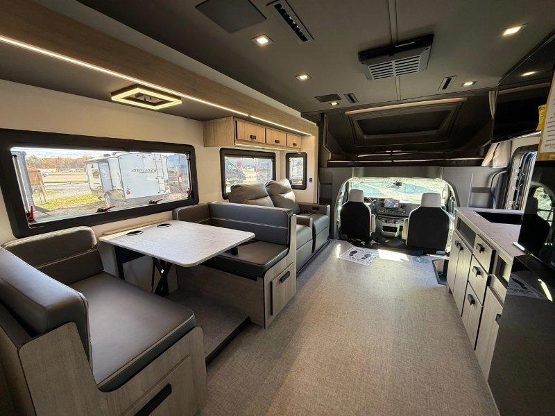 Grand Design Lineage 30dc 2027