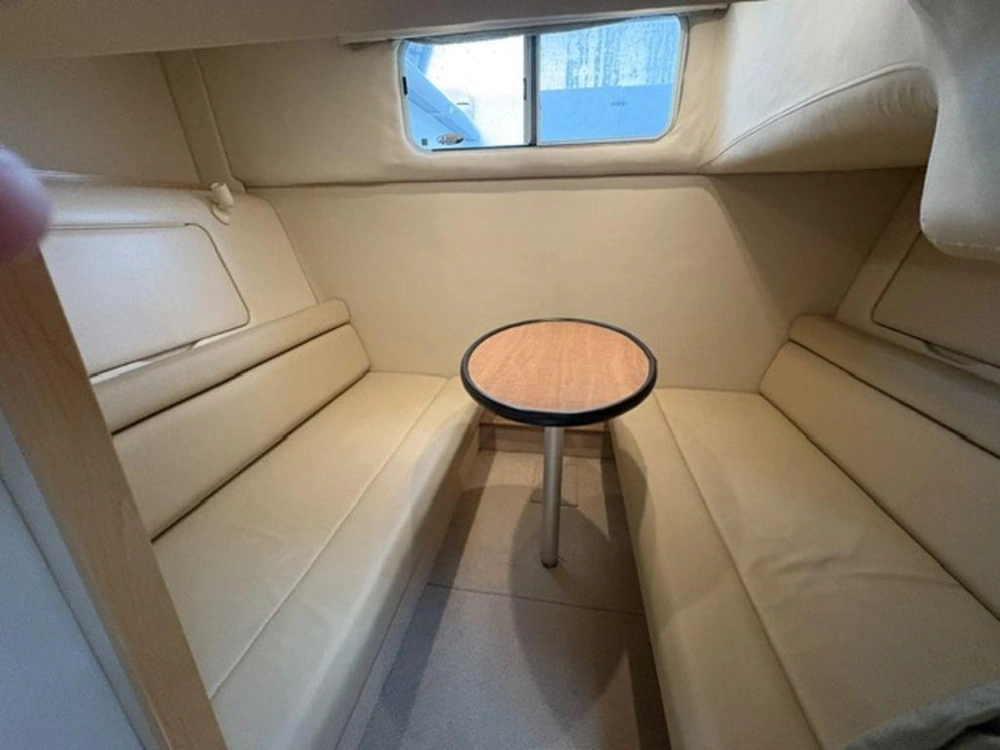 2003 Maxum Marine 330