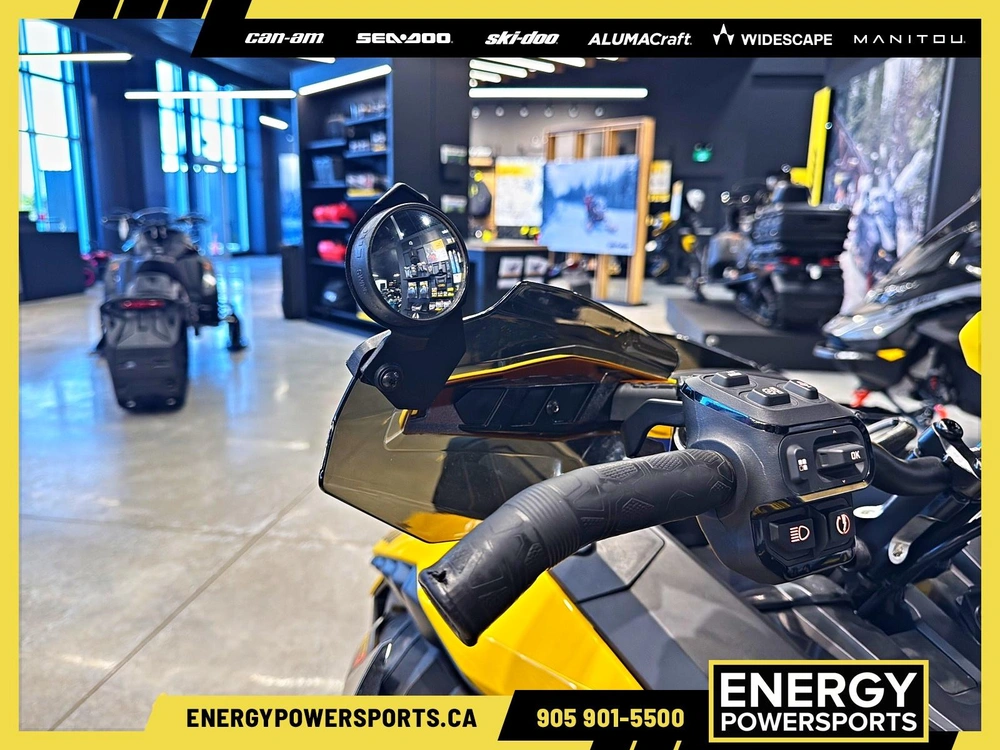 2024 Ski-doo Sm Mxz Xrs 850 Bk 137 Sas Hub 24