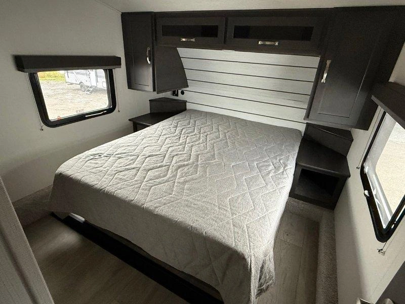 Keystone Rv Cougar 2400re 2025