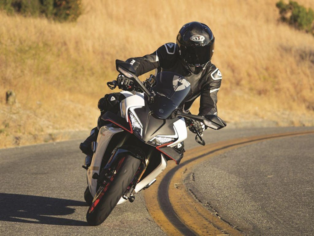 2025 Cfmoto 450ss
