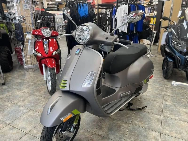 Vespa Gts Supertech 300 2023