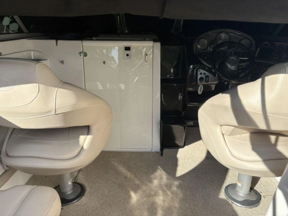2013 Rinker Boat Co 246 Cc