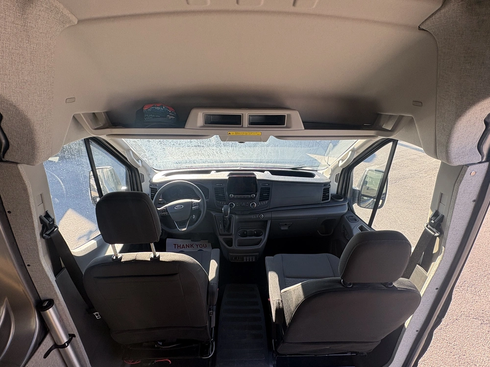 2021 Ford Transit Pura Vida