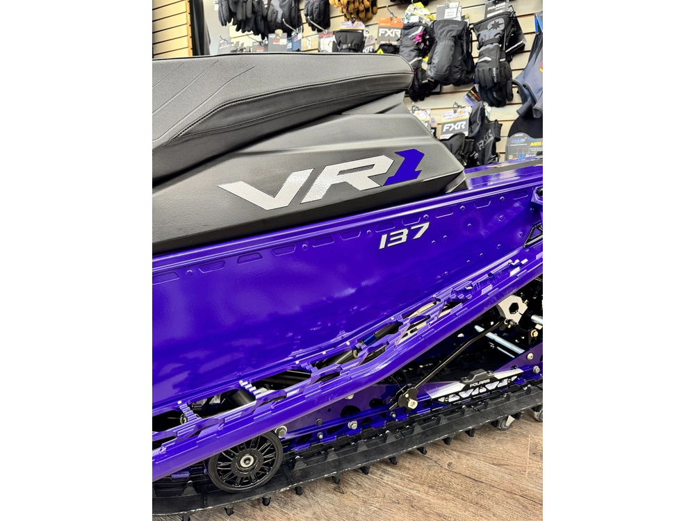 2027 Polaris 650 Indy Vr1 137