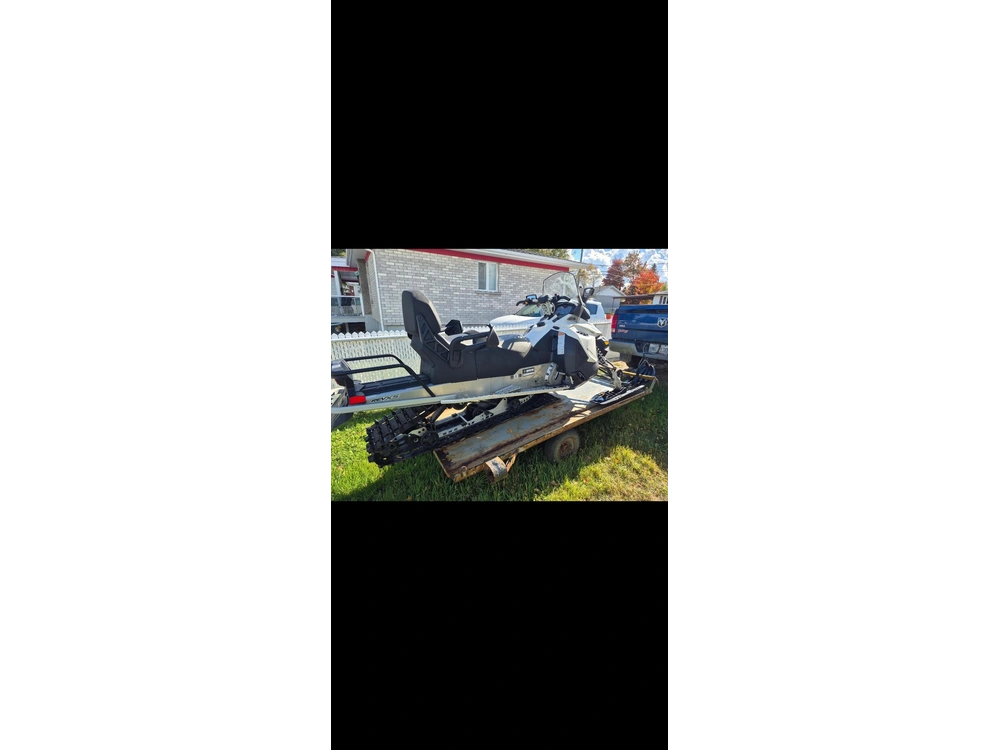 Ski-doo Expedition Sport 900 Ace 2017