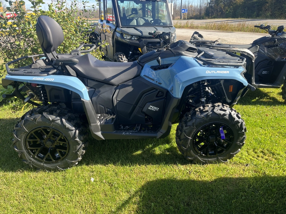 2026 Can-am Outlander Max Xt 700