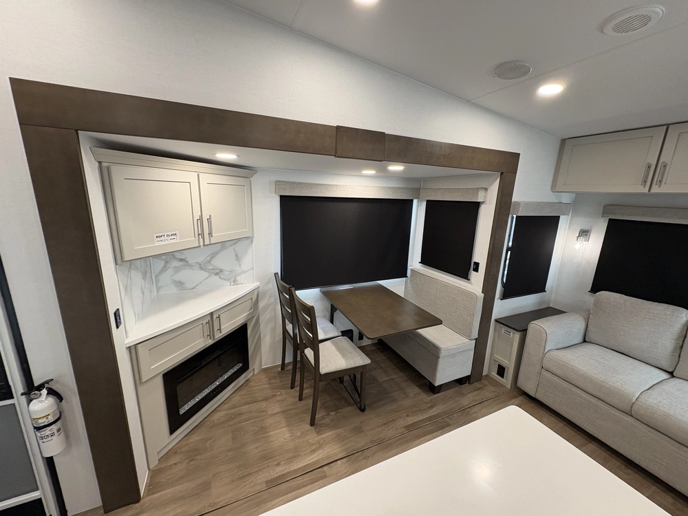 2027 Alliance Rv Avenue 25rl