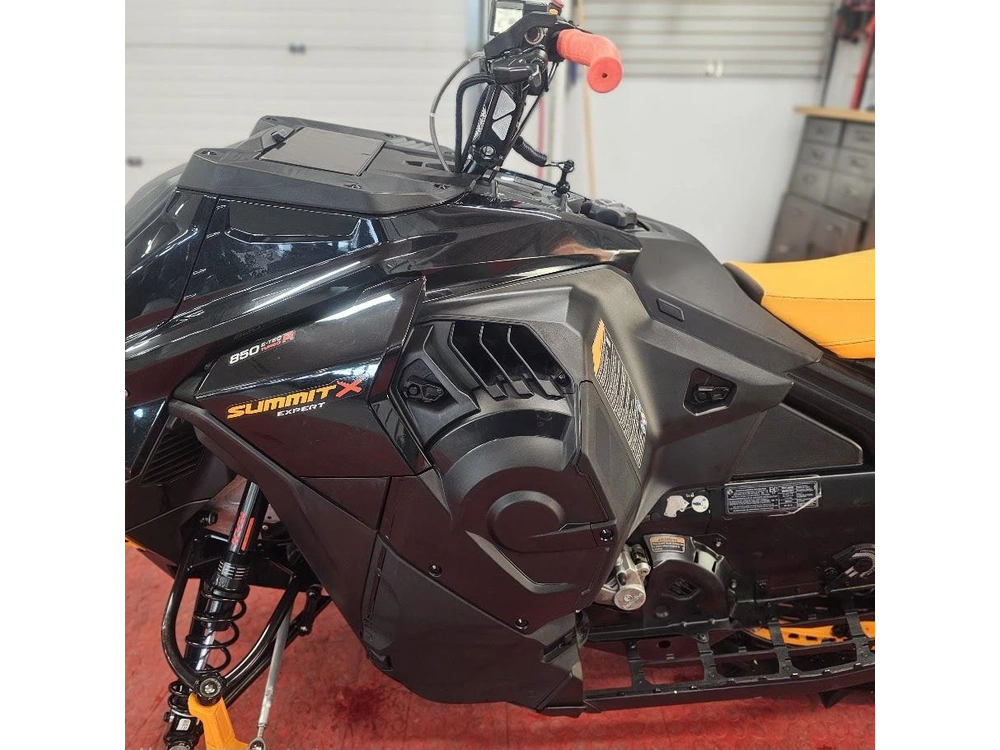 2024 Bombardier 850 Summit Expert 154 Turbo