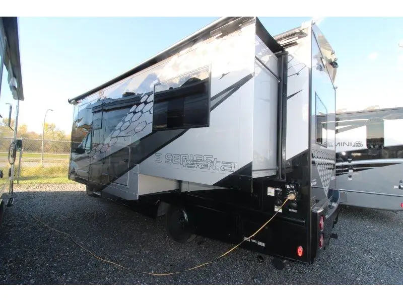 Dynamax Isata 3 24FW 2027