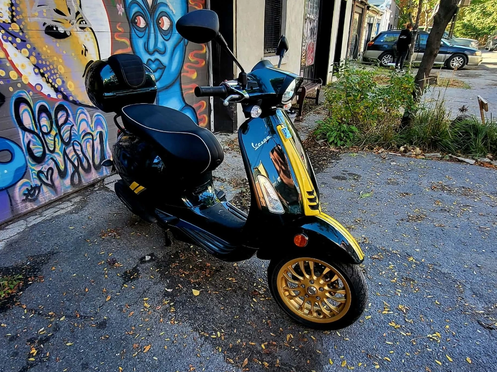 Vespa Sprint 50 Racing Sixties 2021