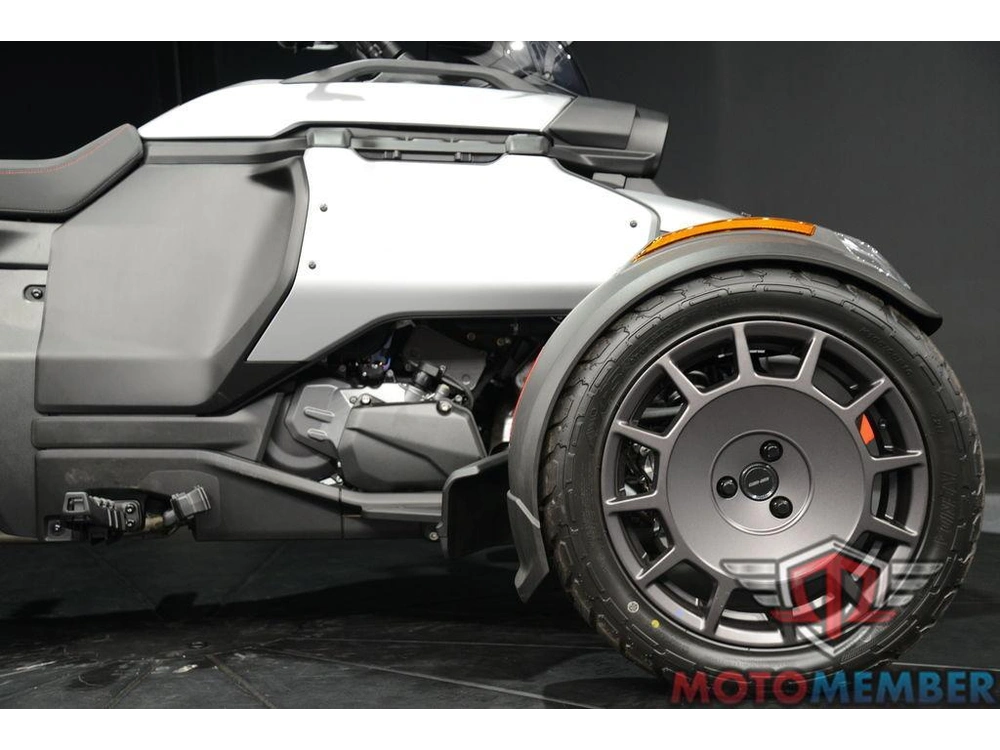 2025 Can-am Canyon Xt